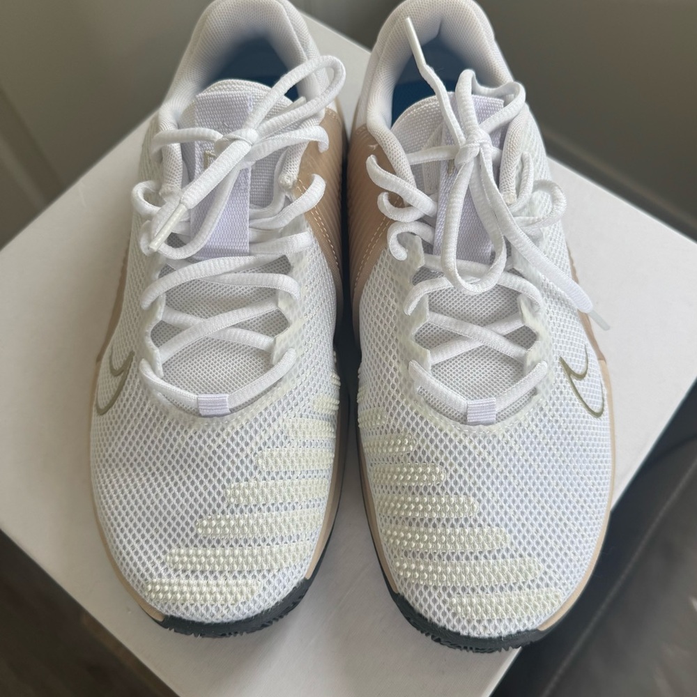 Nike Metcon 9 White and Tan Athletic Shoes NWOT